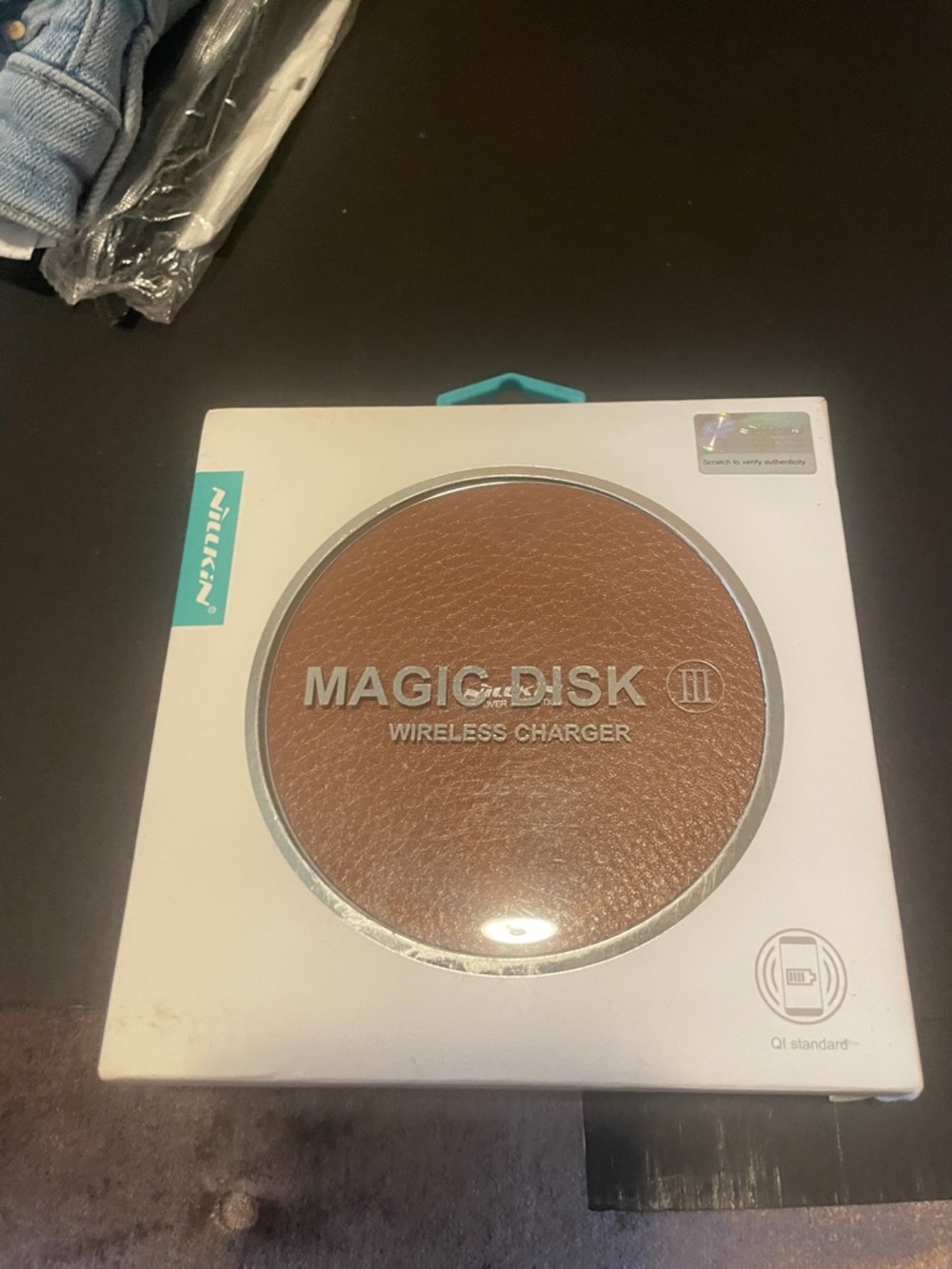 Nillkin magic disc wireless charger